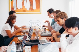 [RH1] Recursos Humanos: Todas las funciones centralizadas
